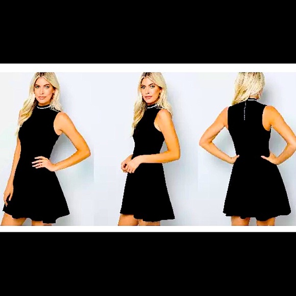 👗 🎉 HOST PICK 🎉 New Finn & Clover Medium Little Black Dress 👗 - Picture 2 of 2
